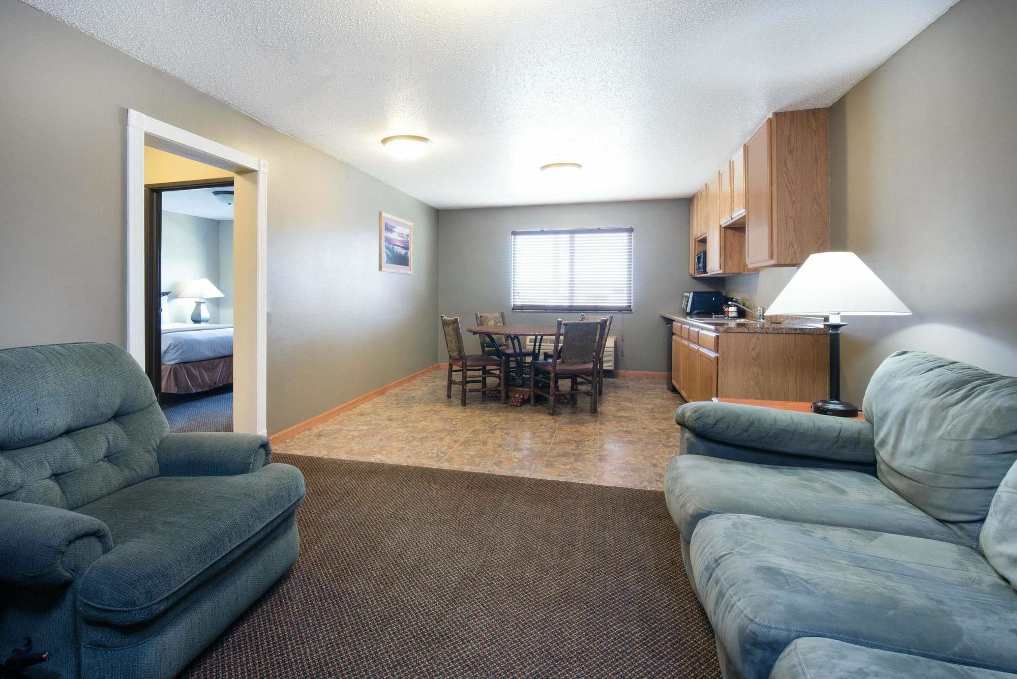 Howard Johnson By Wyndham Oacoma Hotel & Suites Exterior foto